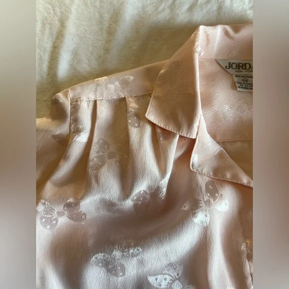 Vintage Jordan New York Button Up, V-Neck Pink Collared Blouse, Bow Print Sz 5/6 - Picture 9 of 11